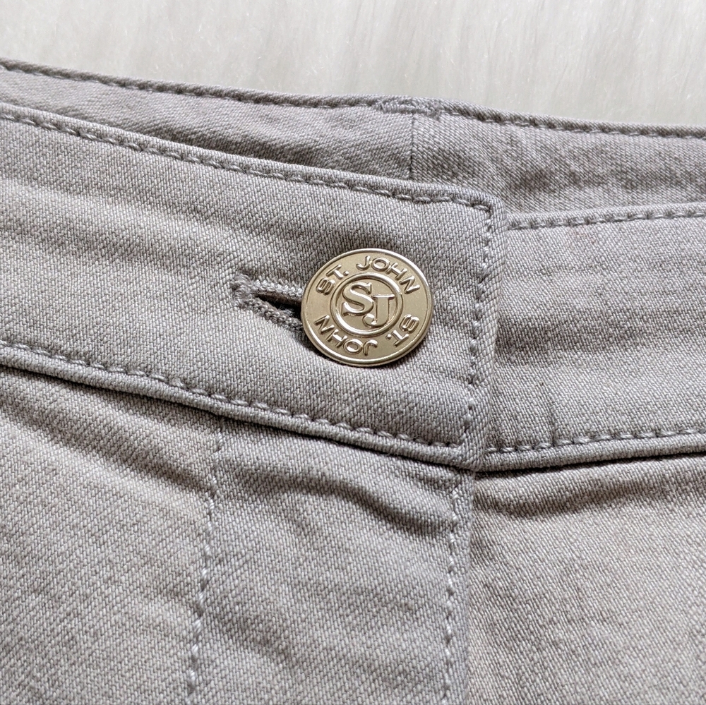 St. John Light Gray Straight Leg Cropped Jeans | Size 4 - Picture 8 of 9